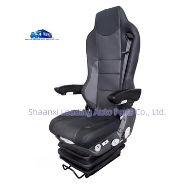 Chiếc xe tải hạng nặng Aumann Lái xe ô tô